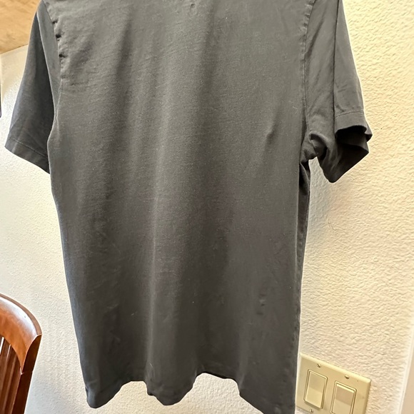 Nike Black Short Sleeve Tee Classic Crew Neck - Picture 4 of 4